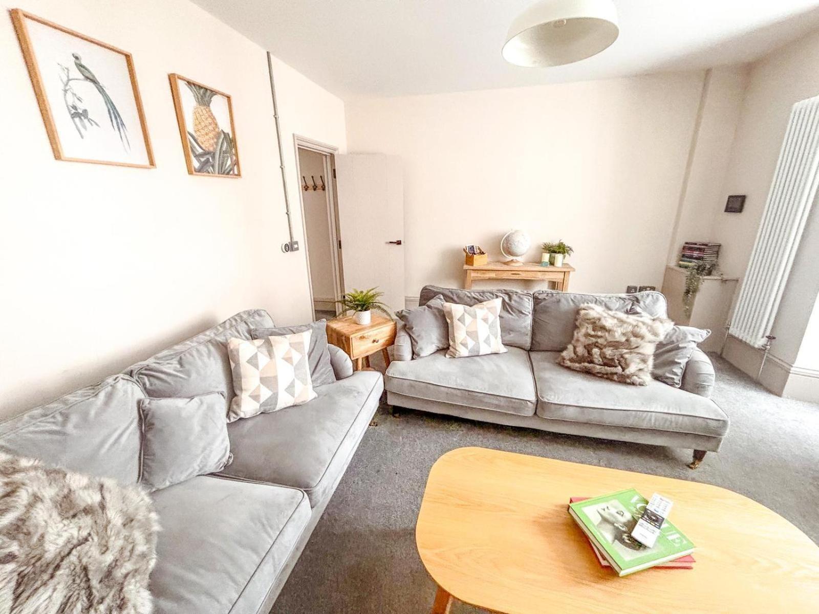 Oxford Street Grand Apartment- Free Evening Parking سوثامبتون المظهر الخارجي الصورة